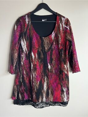 Clientele Lace Overlay Top Red Black Abstract Print 3/4 Sleeve Flowy Blouse